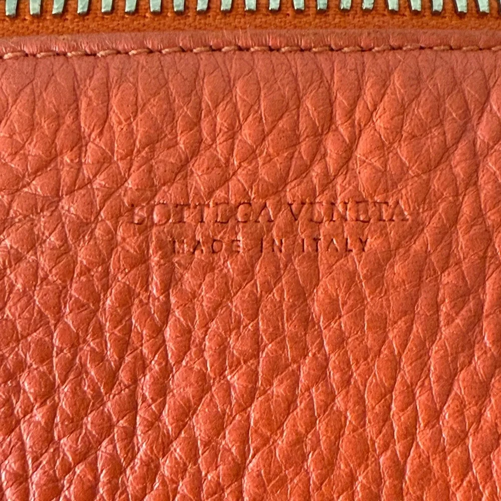 FIRM - Bottega Veneta Orange Hobo style Leather Purse - Picture 7 of 12